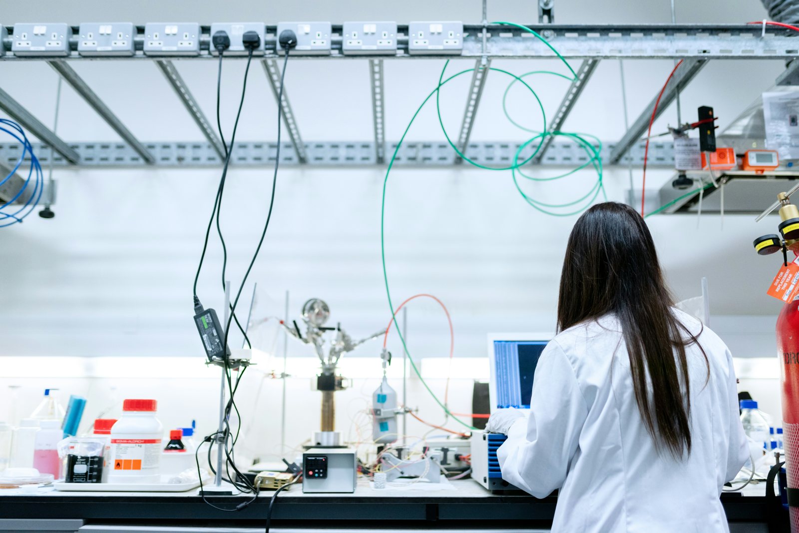 Trabajo de investigación en laboratorio